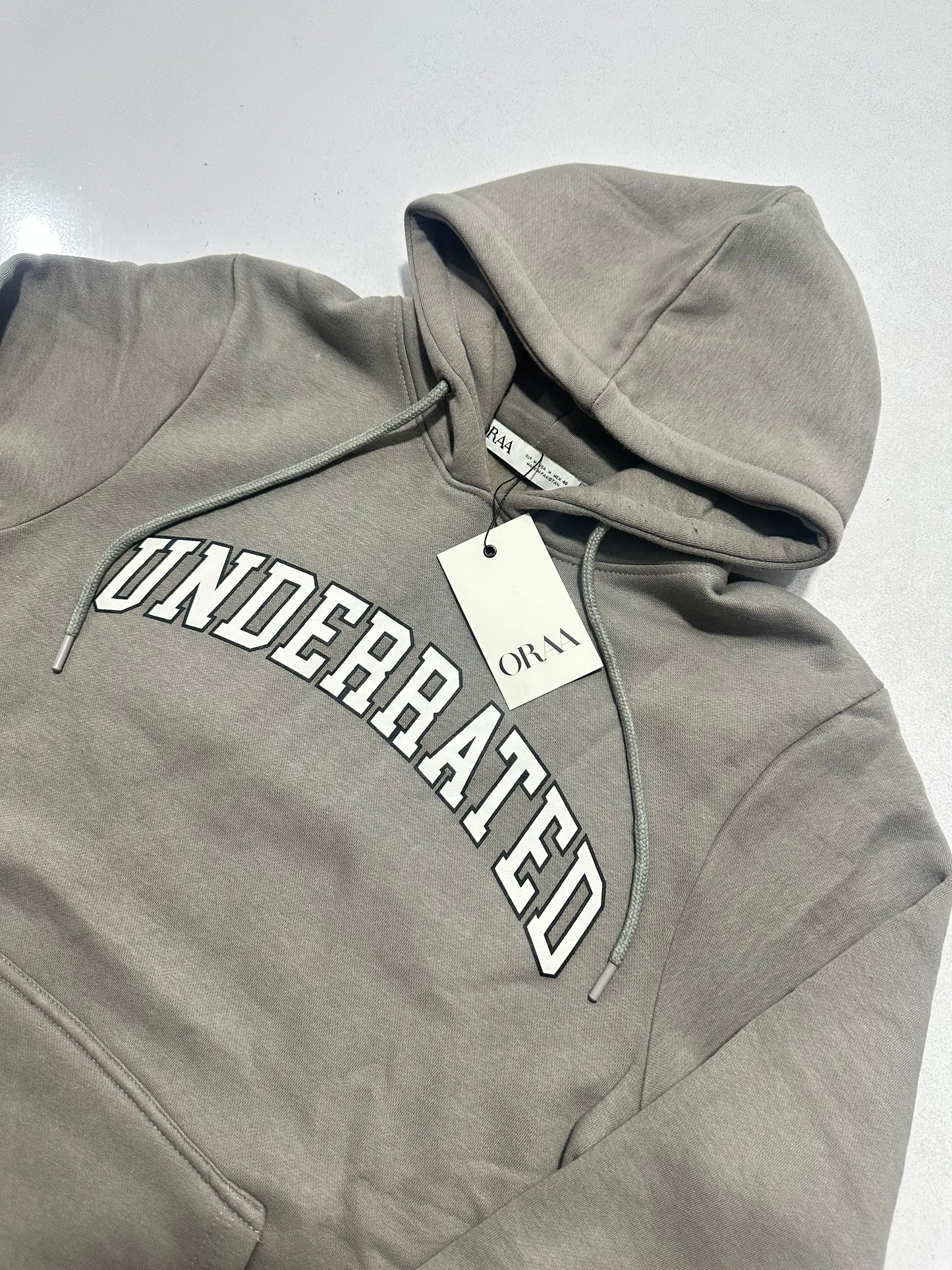 Underrated hoddie
